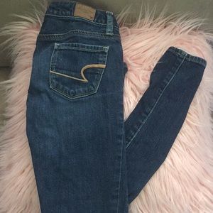 00 Short American Eagle skinny jeans
